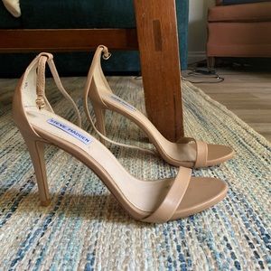 Steve Madden “Stecy” Sandal